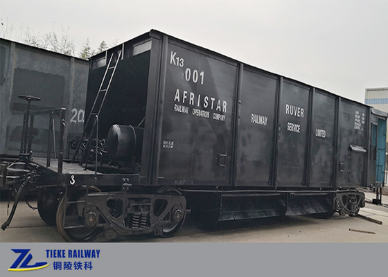 覆われた鉄鋼の鉄道のホッパー ワゴンは60トンUIC ENの標準に荷を積む